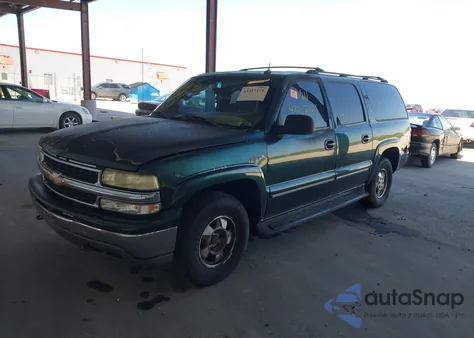 2002 Chevrolet Suburban 1500 Lt из США, поврежденный, VIN 3GNFK16Z12G298631